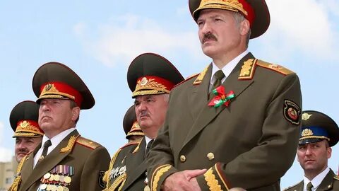Лукашенко военное положение