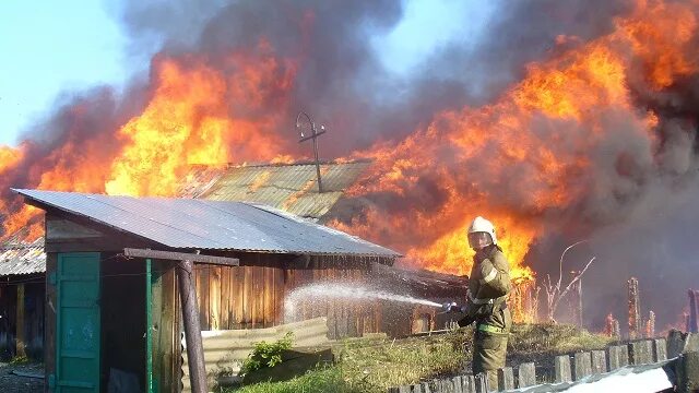 Село Новоперуново. Пожар в Тальменском районе Алтайского края. Село Зайцево Алтайский край Тальменский район. Село Новоперуново Тальменский район Алтайский край.