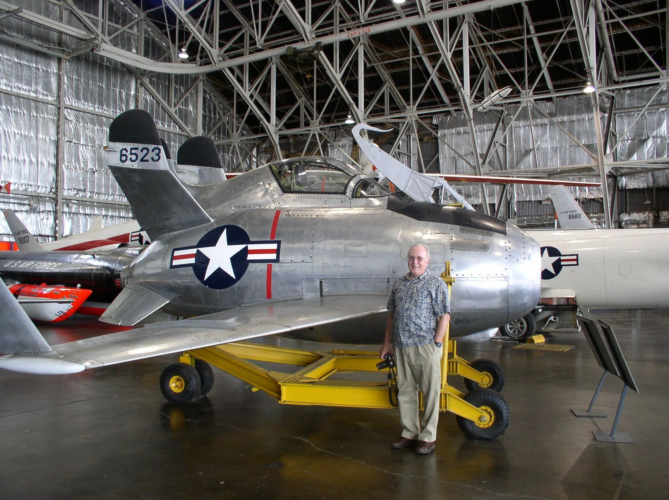 Маленький истребитель. MCDONNELL XF-85 Goblin. XF-85. XF-85 самолет.