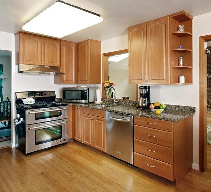 Кухни трия. Элитные кухни с открытыми полочками. Кухни германия элитные. Ооо груша-кухня. Кухня дерево.