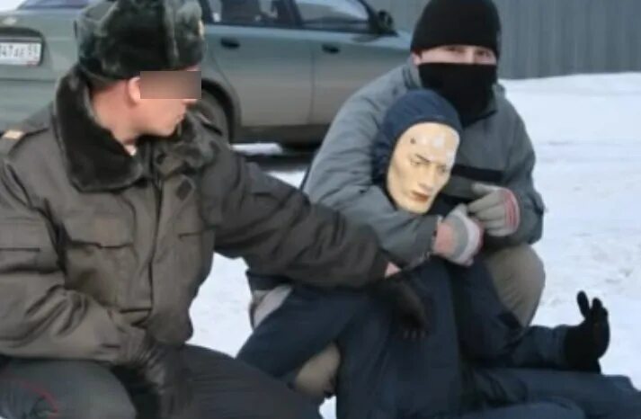 Нападение на девушку на улице. Насильники 2. 03. Зомби-насильники: похоть мертвецов. Полиция арестовала девочек.