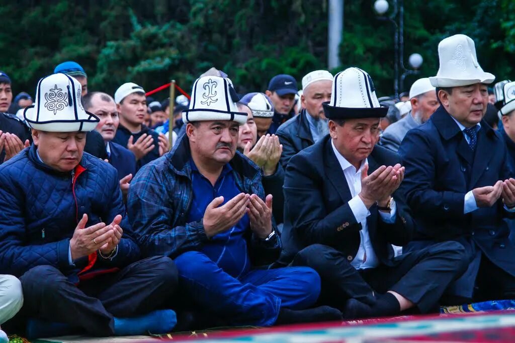 Айт намаз 2025 шымкент. Айт намаз. айт намаз 2025. айт намаз бишкек. айт намаз картинки.