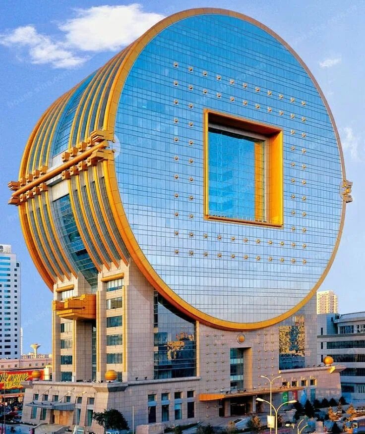 Round building. Здание фан юань, Шэньян. Китай Шэньян здание-монета. Офисное здание Fang Yuan в городе Шэньян. Гуанчжоу-юань здание.
