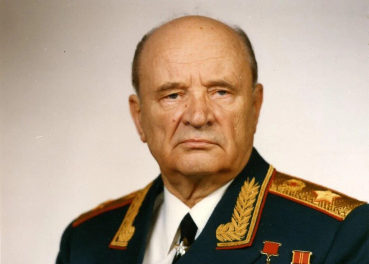 Ивашутин гру. Пётр иванович ивашутин. ивашутин петр иванович генерал. маршал петр ивашутин. начальник гру ивашутин.