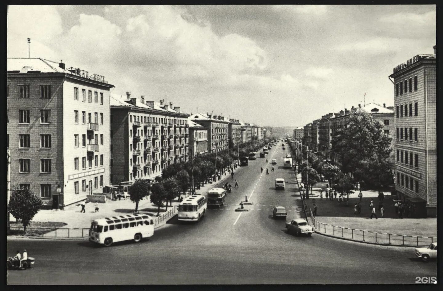Цум новосибирск 90-е. Парад 1967. Парад ссср 1967 год. Фотографии советского союза. Новосибирск 1967 год.