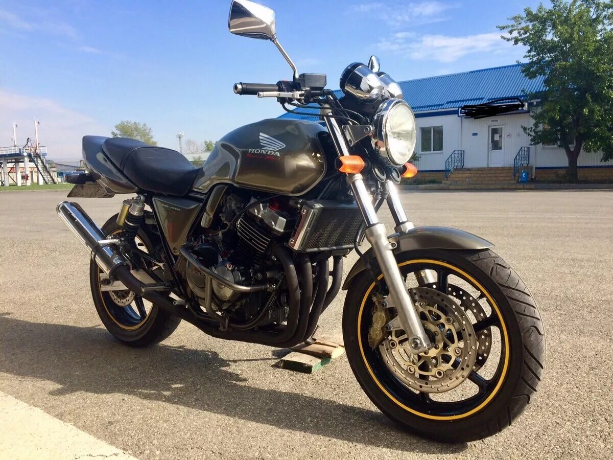 Хонда cb купить. Honda CB 400. Хонда св 400. Honda 400 SF. Honda CB 400 2004.