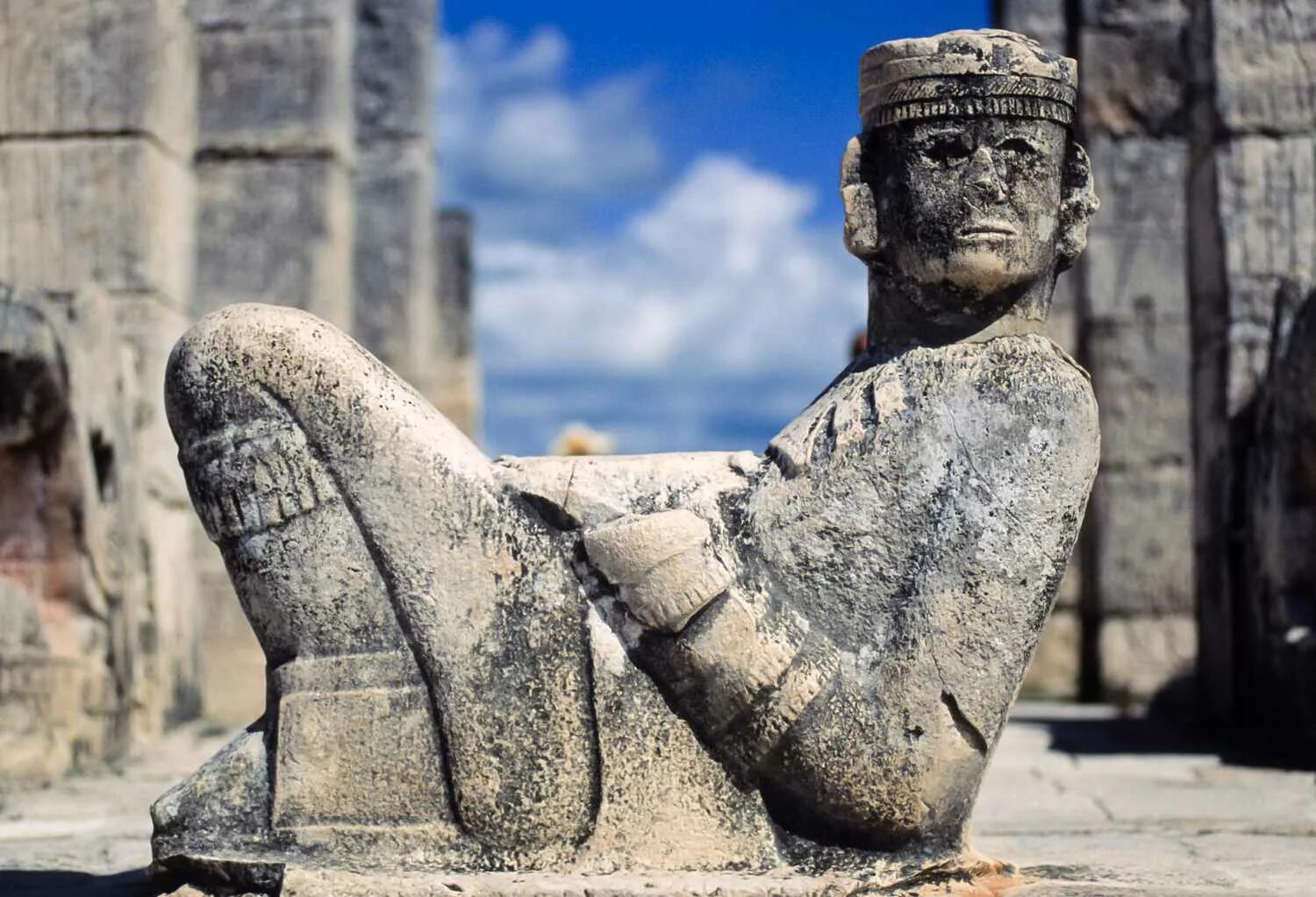 Найди статую. Чак-Мооль. Чак Мооль в Чичен Ице. Майя, тольтеки, Ацтеки. Каменные статуи Мексика.