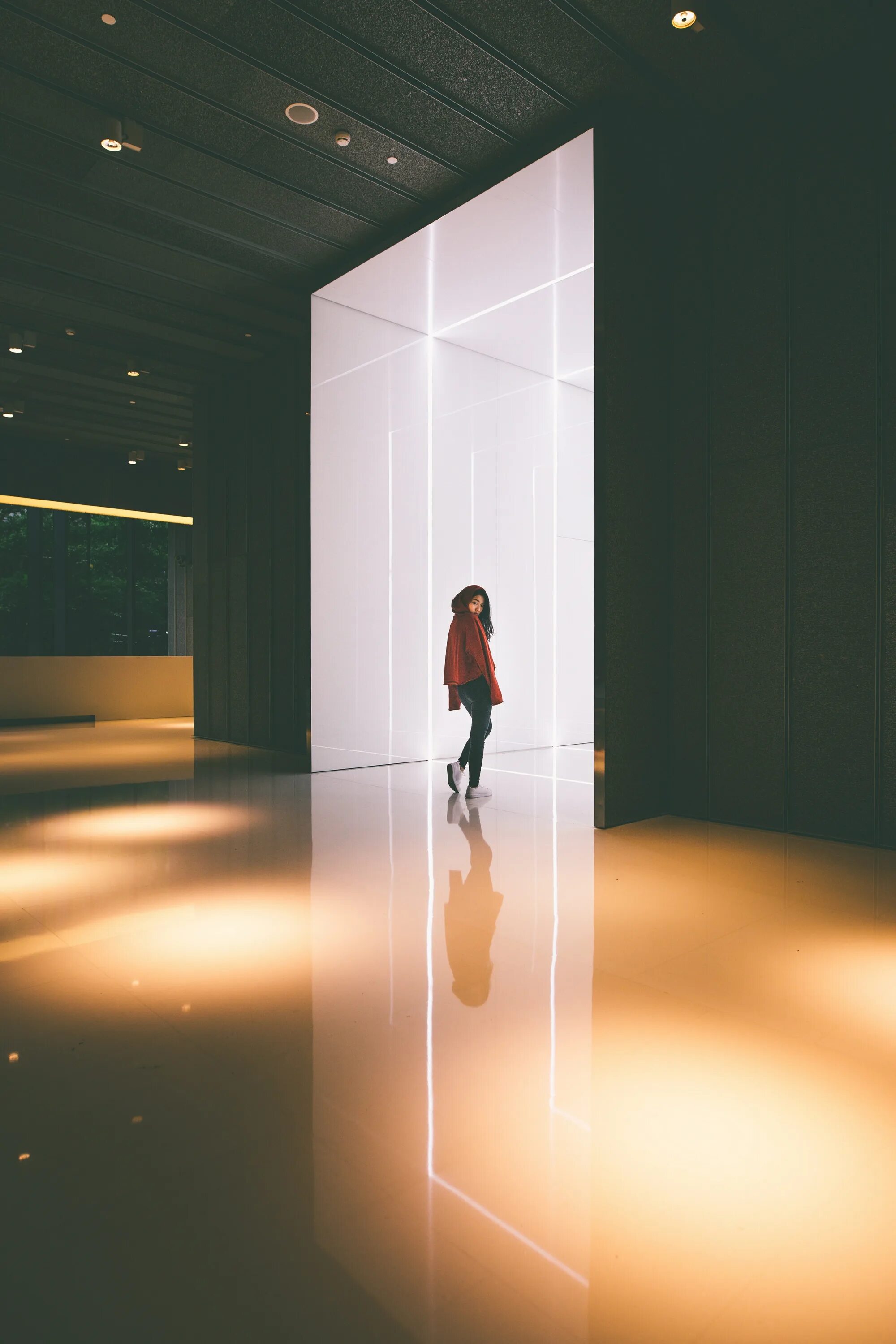 Светодиодный плинтус подсветкой евровуд с led. Плинтус с подсветкой напольный. Евровуд плинтус pn 021 led. Плинтус дюрополимер с подсветкой. Плинтус с подсветкой напольный.