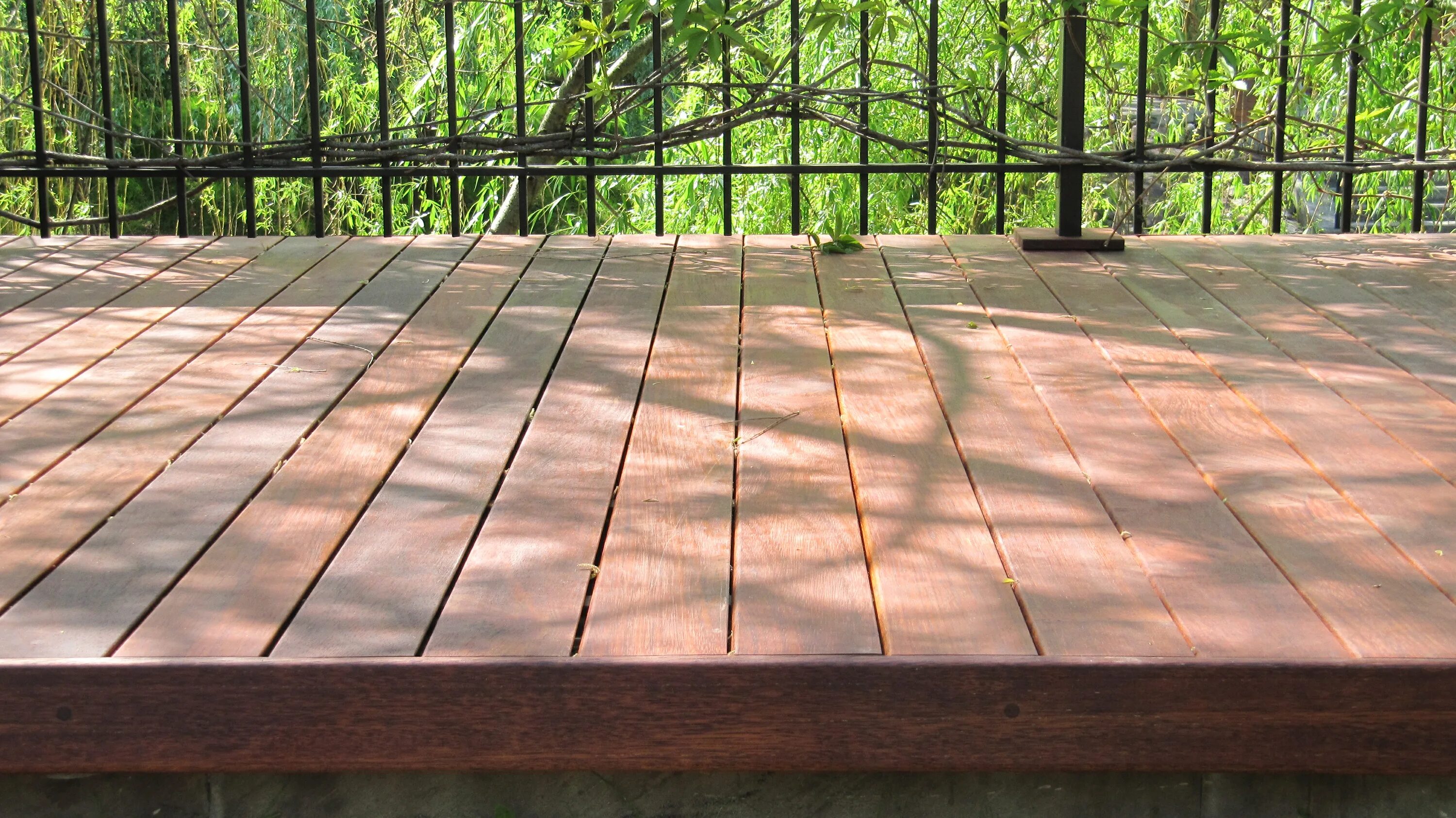 Садовый паркет т10 термоясень. Timber deck террасная доска. Влагостойкая настил для террасы. Садовый паркет цм декинг. Террасная доска профиль вельвет.