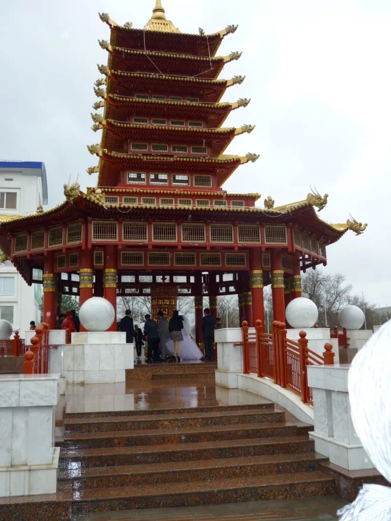 пагода семи дней спб