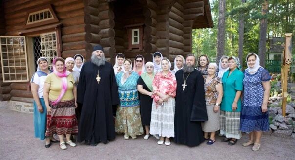 Валаамский монастырь паломники. Паломническая служба Валаамского монастыря. Паломники на Валаам. Бараши паломническая