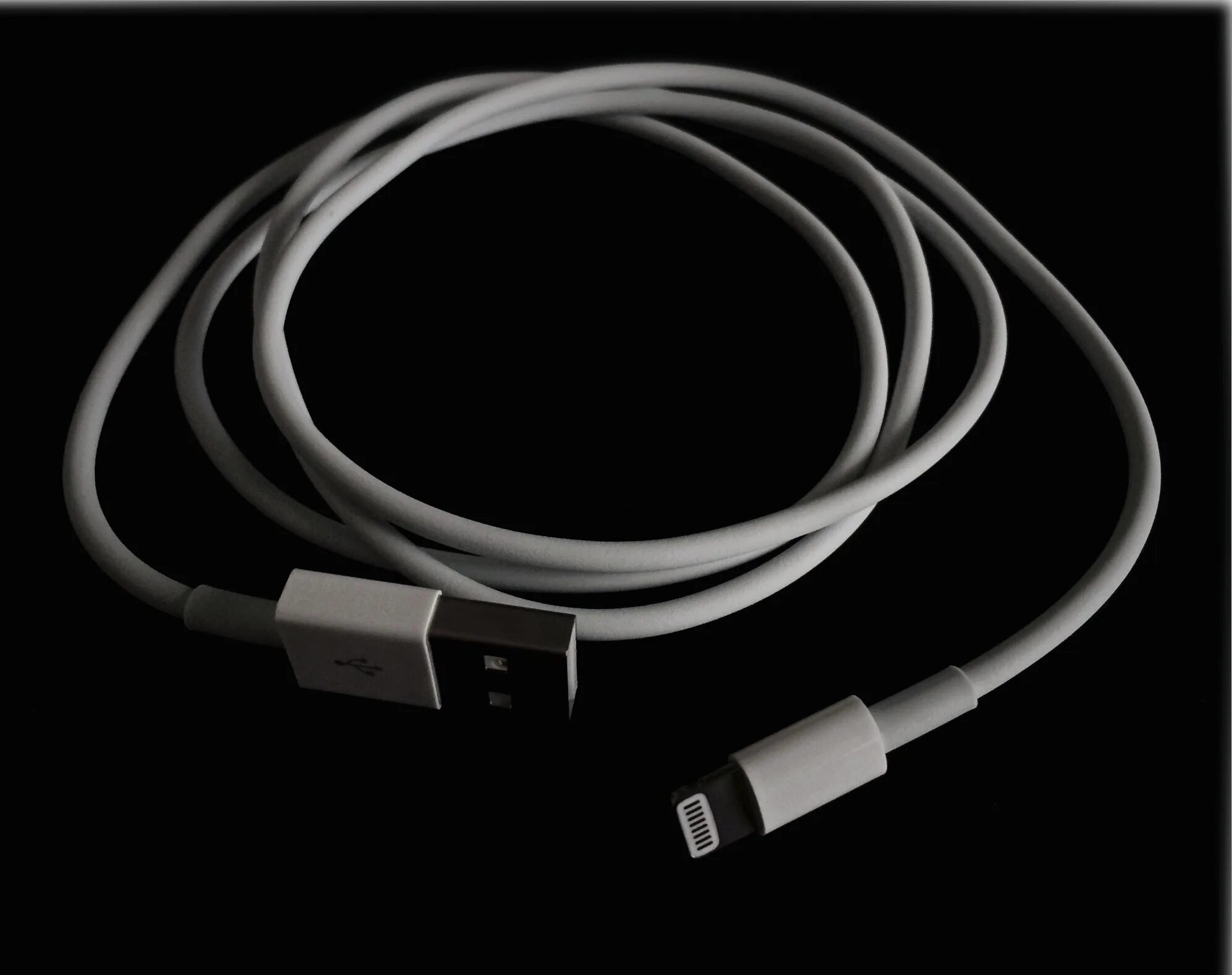 Кабель для iphone 15 pro. Кабель Apple Lightning to USB Cable (md818zm/a). Md818zm/a. Кабель Apple ml8e3zm/a. Китайский USB кабель.