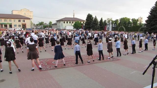 Дворец культуры Чернянка. Школа номер 1 Чернянка. Чернянка Белгородская школа 3 2004. Школа 1 п Чернянка Белгородской области. Погода в чернянке на 10 дней