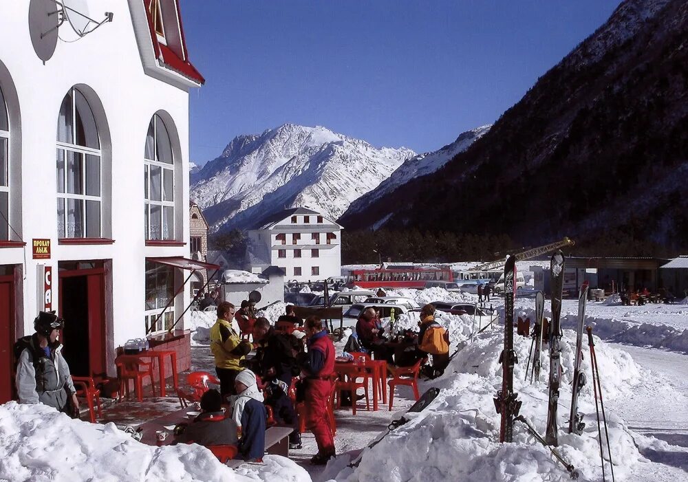чегет приэльбрусье. поляна азау чегет. эльбрус поляна чегет. курорт эльбрус-чегет. кабардино балкария поляна чегет.