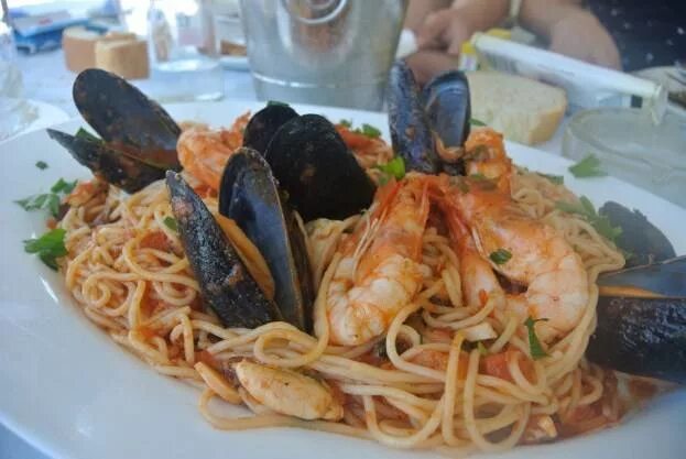 Медуза ресторан меню. Дизайн меню для кафе. Meduza ресторан в перми. Медуза ресторан пермь меню. Дизайн меню для ресторана.