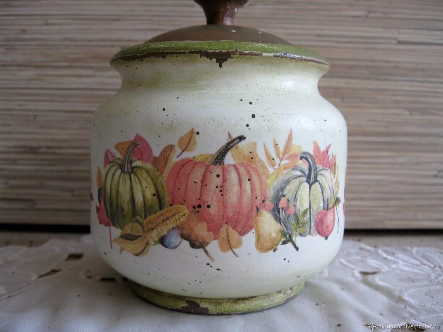 мед в глиняной посуде. банки горшочек. горшок для консервов. глиняный горшок для меда. кашпо для банки.