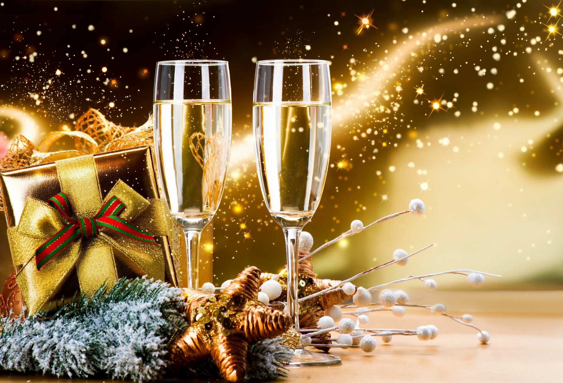 Новый год. Шампанское новый год. Бокалы с шампанским. Новогодние бокалы для шампанского. Открытка с днем нового года 2024