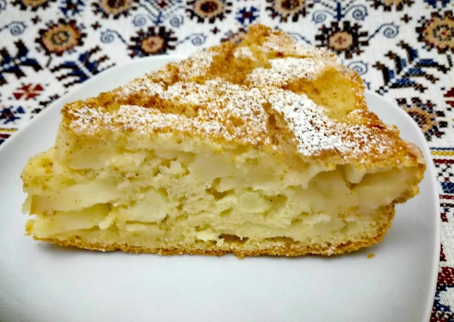Рецепт пирога с манкой и яблоками. Шарлотка с манкой. шарлотка с манкой и яблоками. яблочный пирог с манкой. шарлотка из манки.