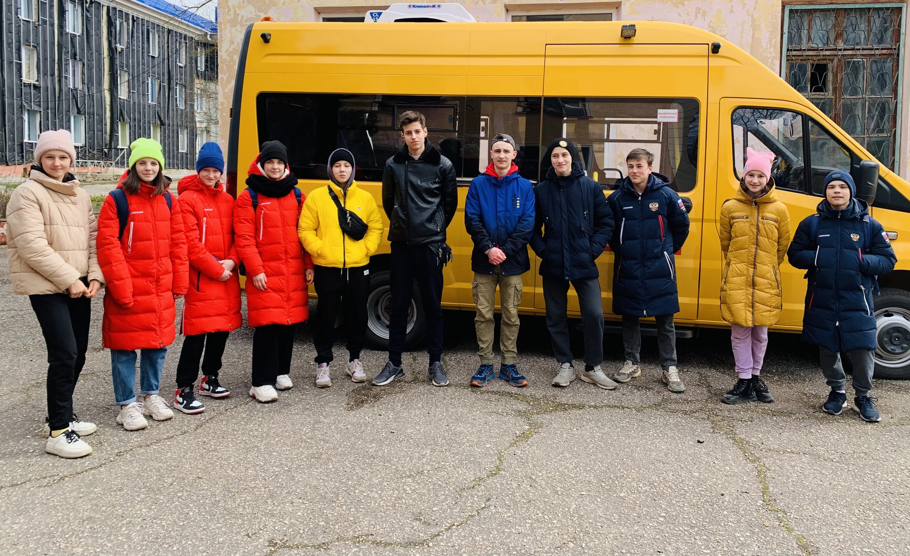 Экскурсии для школьников в москве 7 класс. Автобусная экскурсия. школьники на экскурсии. экскурсия на автобусе. автобусы для школьников и студентов.