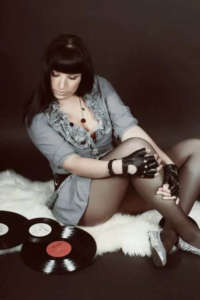 Самые красивые девушки омска. Девушки лангепас. Женщины знакомятся в омске. Красивые девушки из омска. Найти девушку в омске.