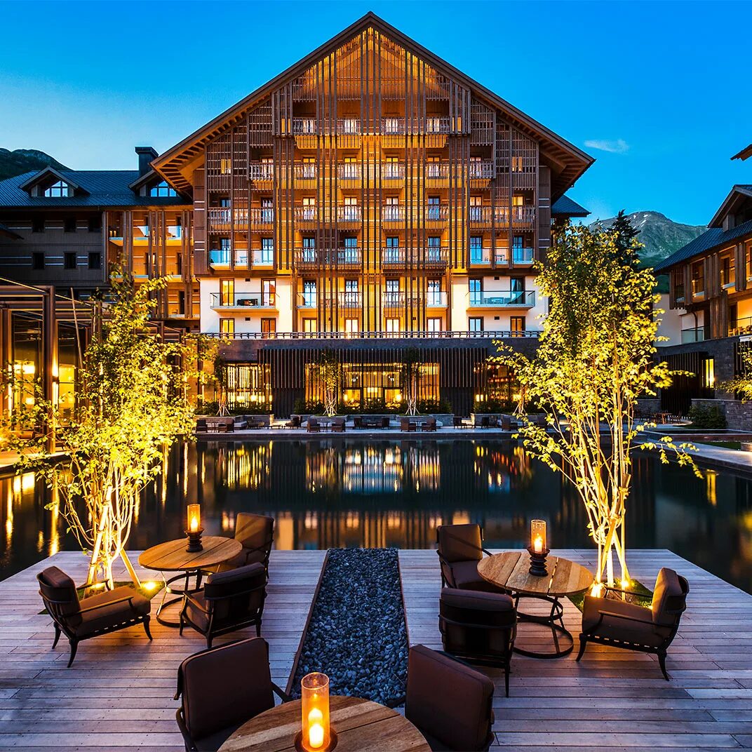 Hotel includes. The Chedi Andermatt, Швейцария. Гостиница Chedi Andermatt. Отель the Chedi Andermatt проект. Альпы гостиница Швейцария кальян.