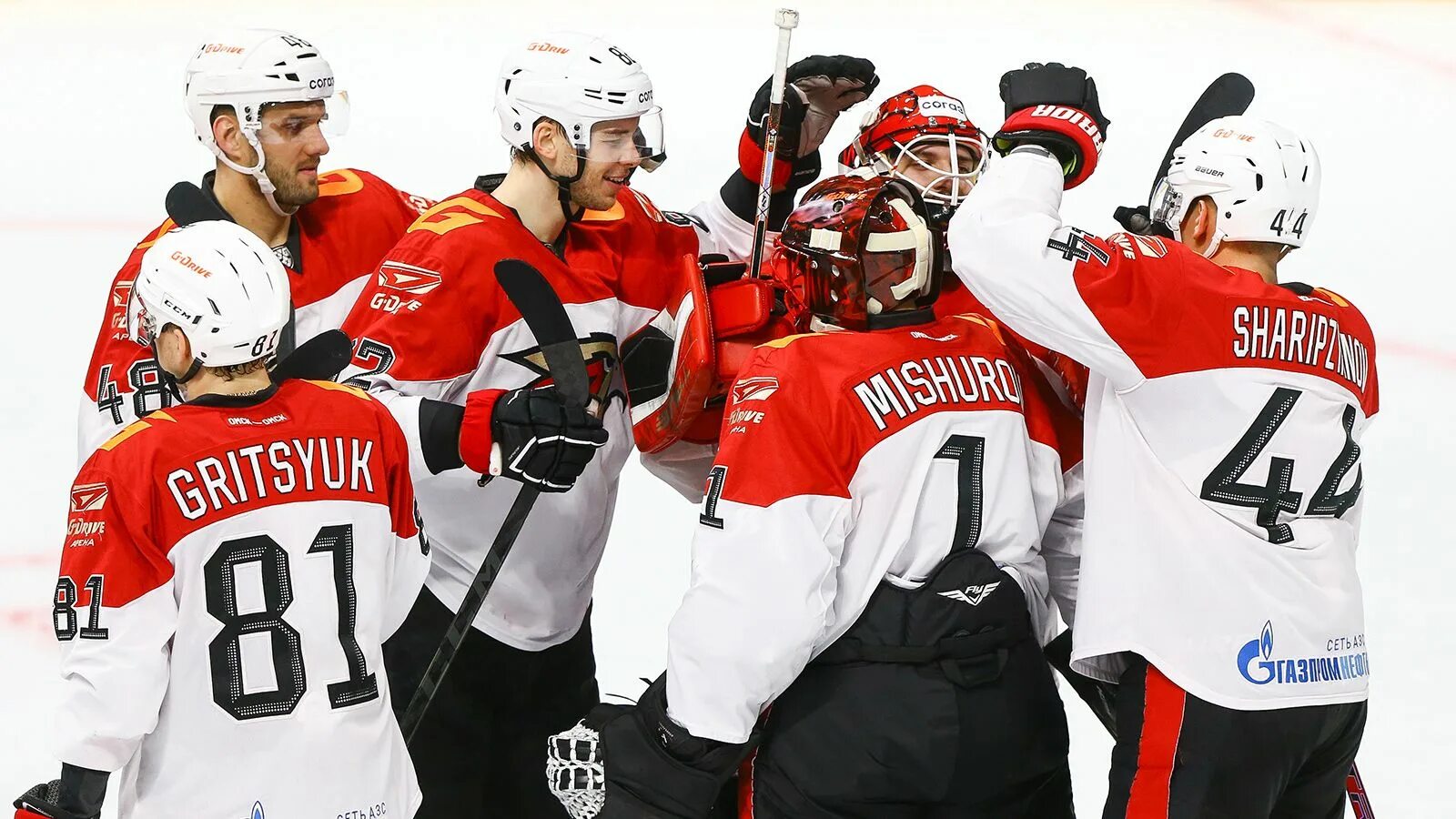 Спартак торпедо. Хоккей 26 декабря. Хк спартак. Роман оксюта хоккеист. Юношеский чемпионат мира по хоккею 2018.