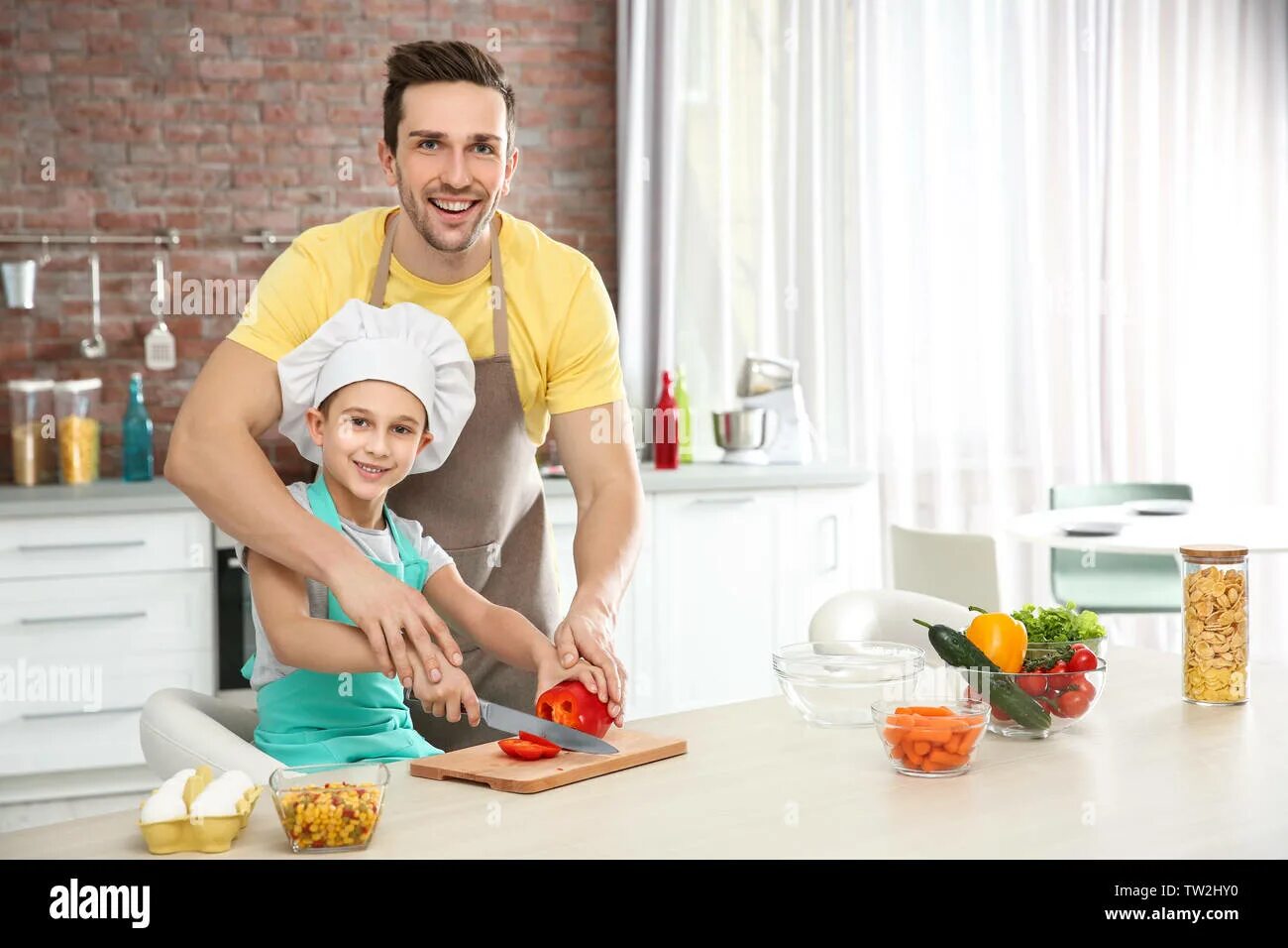 Dad a cook. Dad and son Cooking. Папа и сын готовят пиццу. Cooking with dad. Your dad Cook.