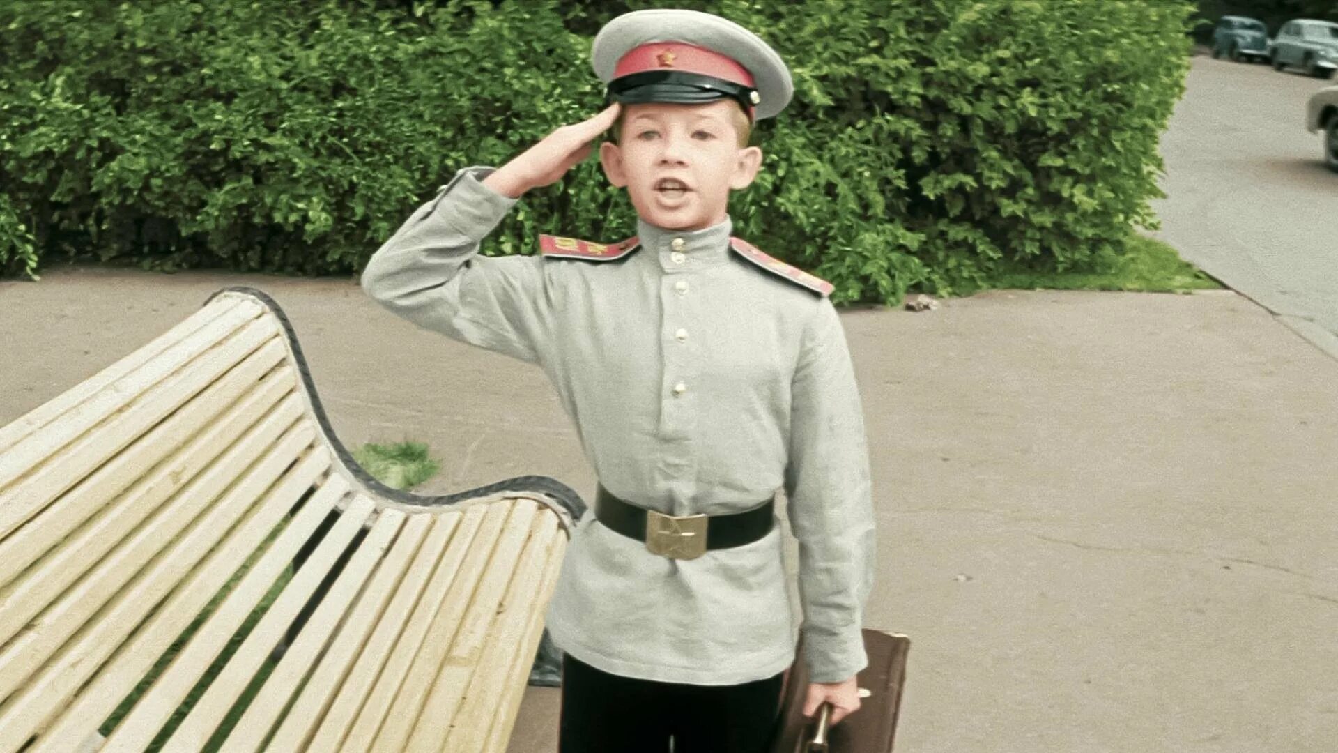 Офицеров вступление