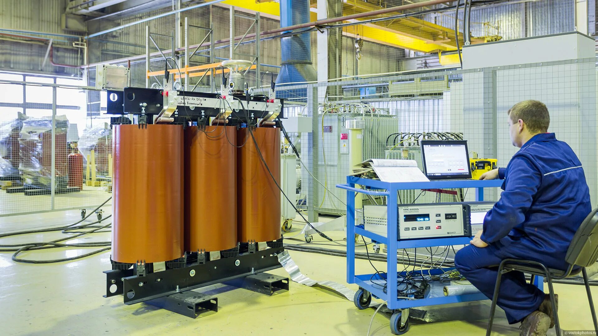 Трансформатор кентау тмг. Трансформатор тмз уфимского трансформаторного завода. Чирчикский трансформаторный завод тмз 630. 4. Производство трансформаторов.