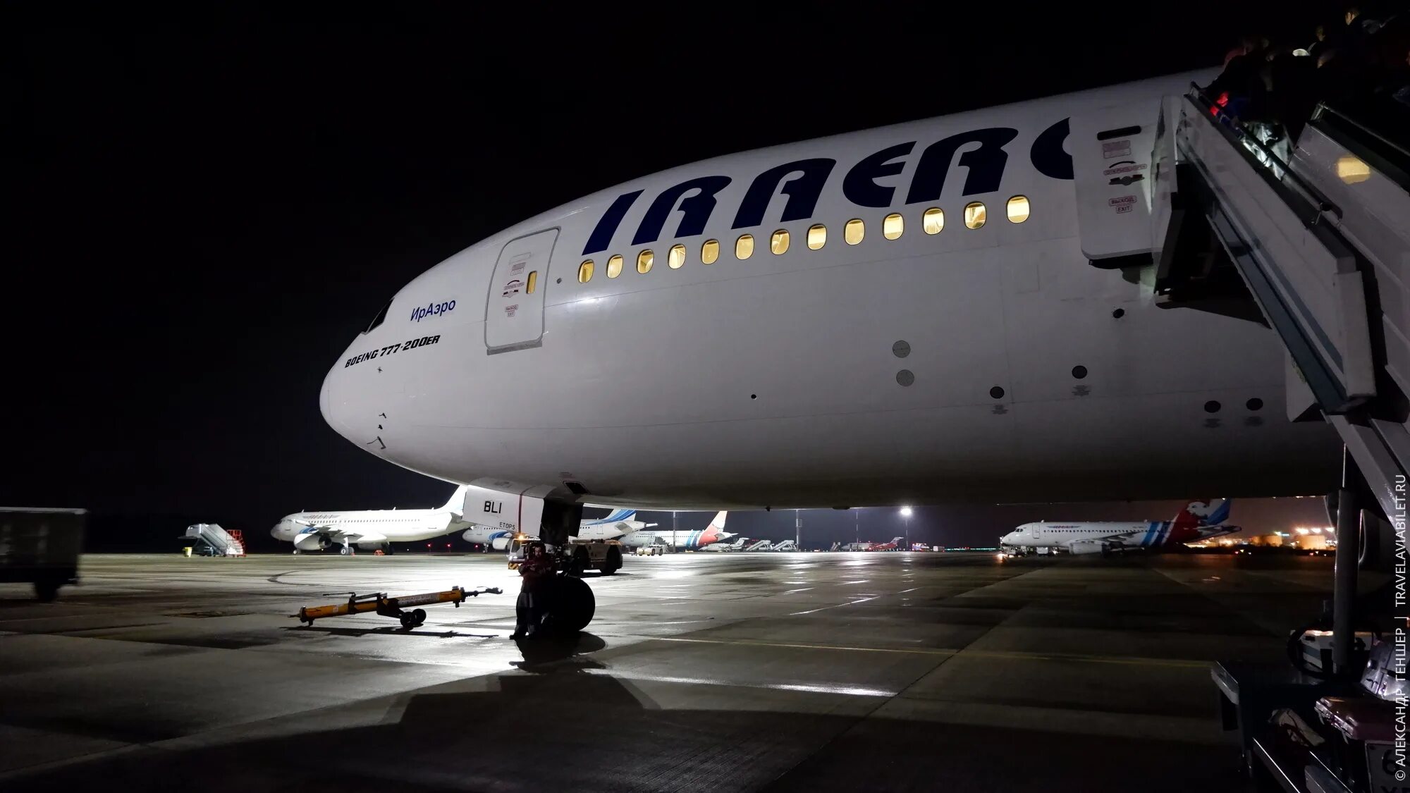 Полет 777. Ираэро боинг 777. ираэро самолеты боинг 777. iraero boeing 777-200. боинг 777-300 er ираэро.