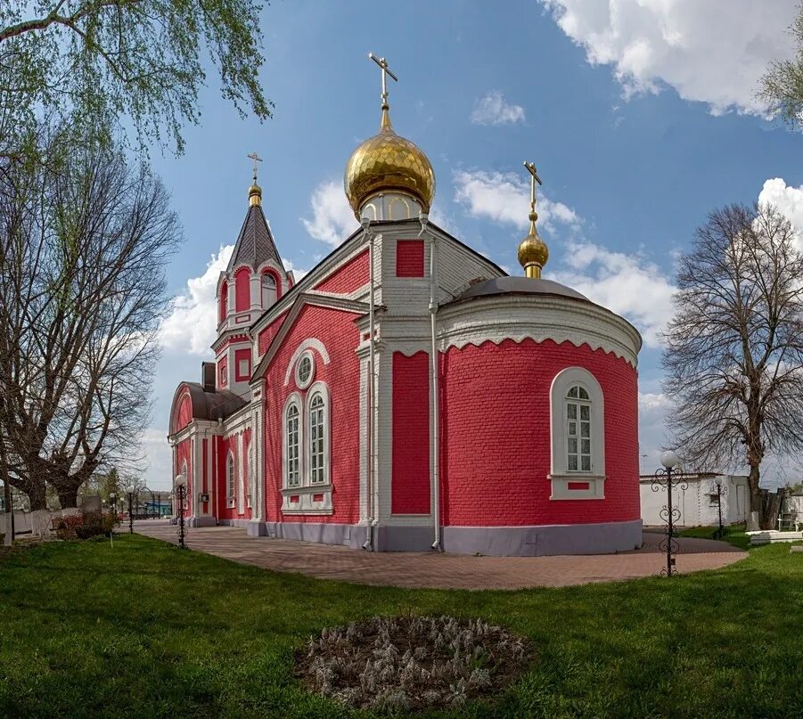 Святого белгородская область. Крестовоздвиженская Церковь Белгород. Храм Крестовоздвижения Белгород. Крестовоздвиженская Церковь Белгородской области. Крестовоздвиженский храм внутри Белгород.