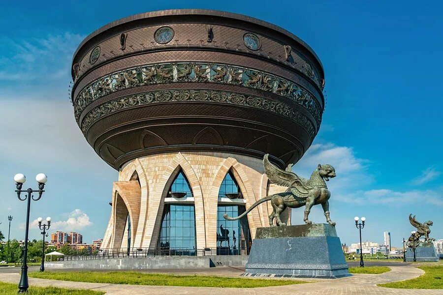 Центр семьи татарстане. Казань дворец бракосочетаний чаша. центр семьи казан в казани. казань загс чаша смотровая площадка. достопримечательности казани дворец бракосочетания.
