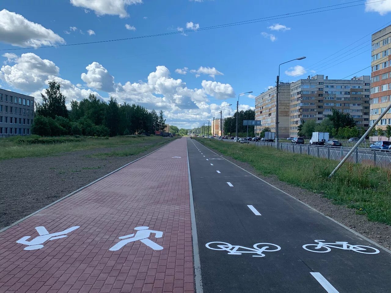 Дорожная разметка 1. Велопешеходная дорожка. Вело пешеходным дорожкам. Велодорожка и пешеходная дорожка. Дорожная разметка 1.