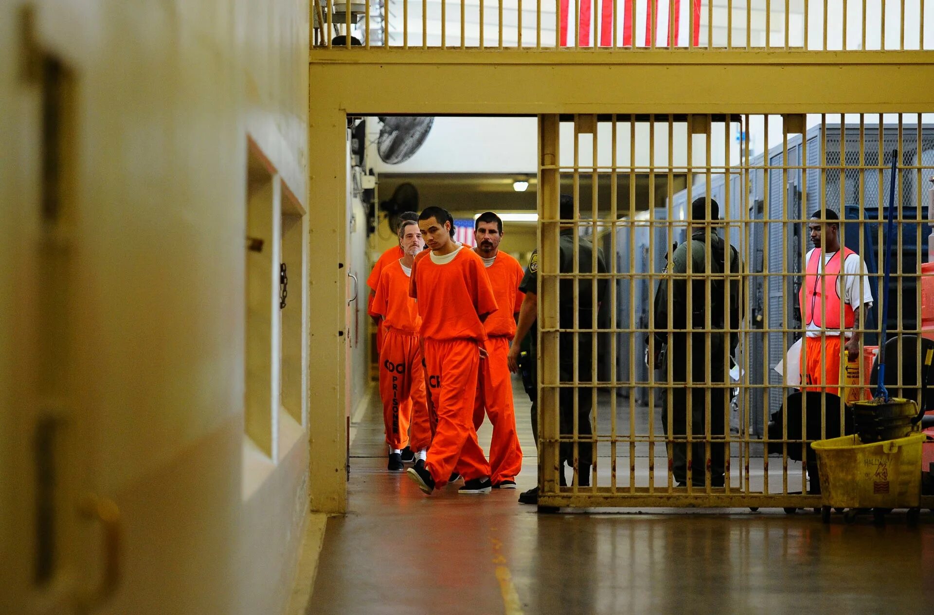 Тюрьма Лос Анджелеса. Тюрьма в США. Форма заключенных. Заключенные в американских тюрьмах.