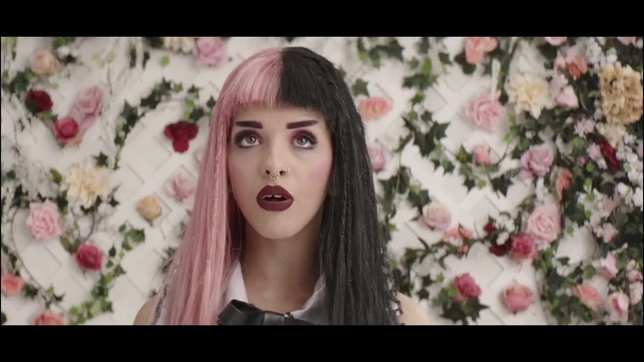 Training wheels melanie. Melanie Martinez 2022. Мелани Мартинес Соап. Мелани Мартинес 2022 фото. Мелани Мартинес сейчас 2022.