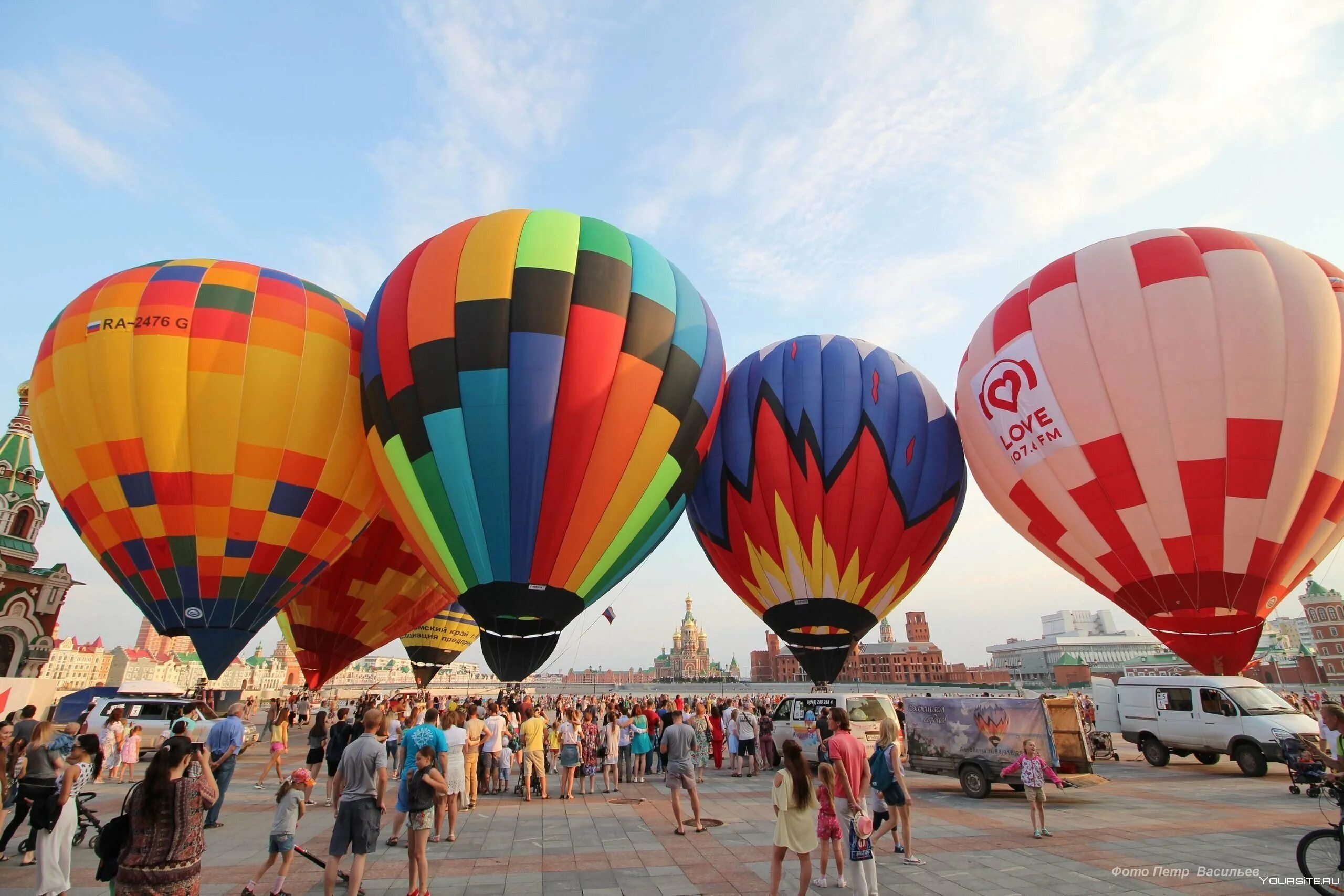 Фестиваль воздухоплавания 2022 Йошкар-Ола. Воздухоплавание Йошкар-Ола. Йошкар-Ола фестиваль шаров. Воздушные шары Йошкар-Ола полет.