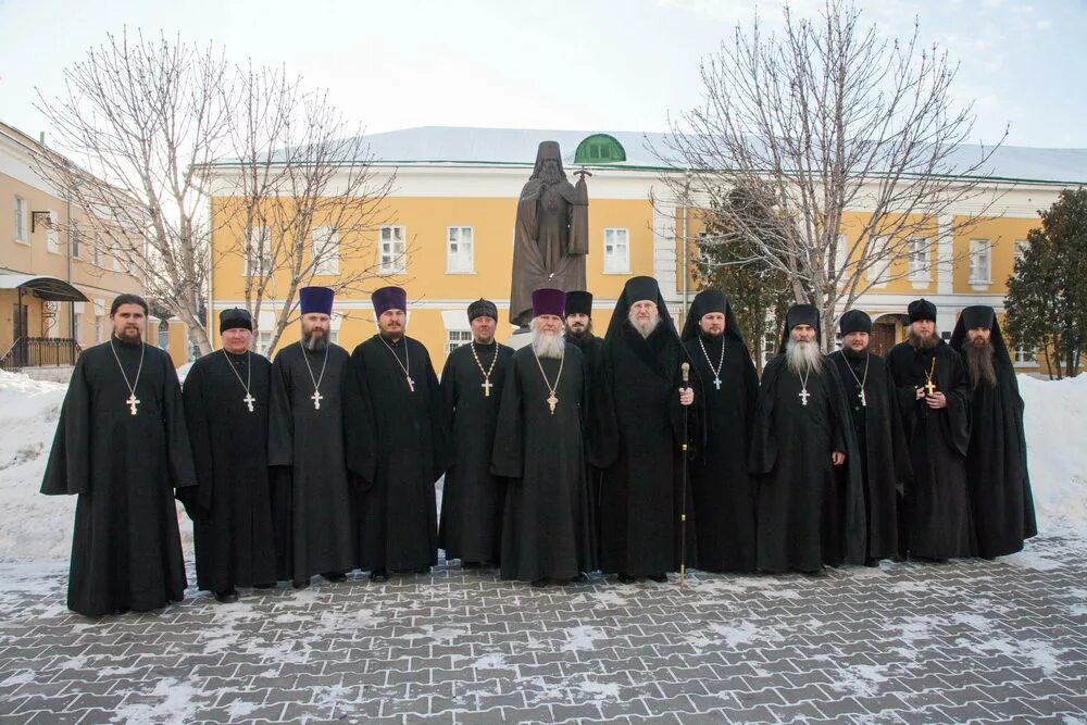 Батюшки Николо Перервинского монастыря. Духовенство Николо Перервинского монастыря. Настоятель Николо Перервинского монастыря. Сайт николо перервинского монастыря