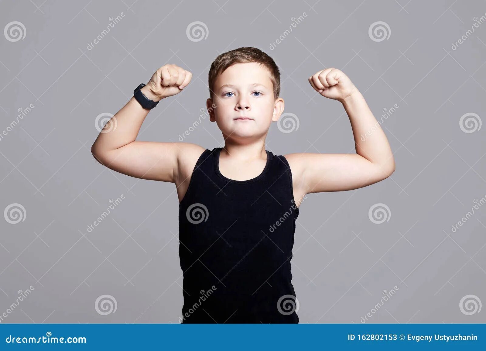 Включи сильные мальчики. Мальчик здоровый и сильный. Сильный мальчик. Умный и сильный мальчик. Сильный и здоровый ребенок.