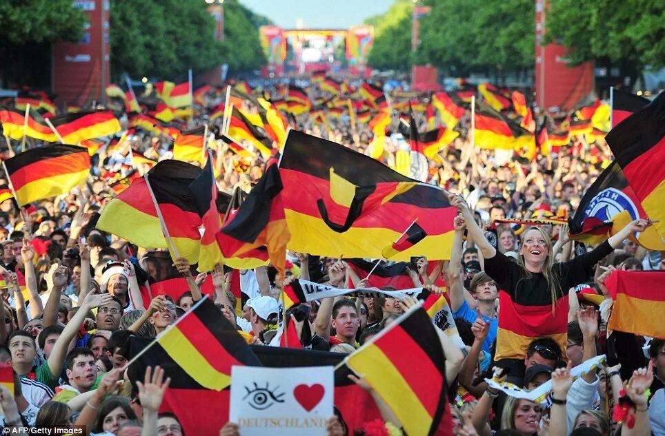 Народы германии и их основные занятия. Германия люди. Население Германии. Культура Германии. Немецкая культура.