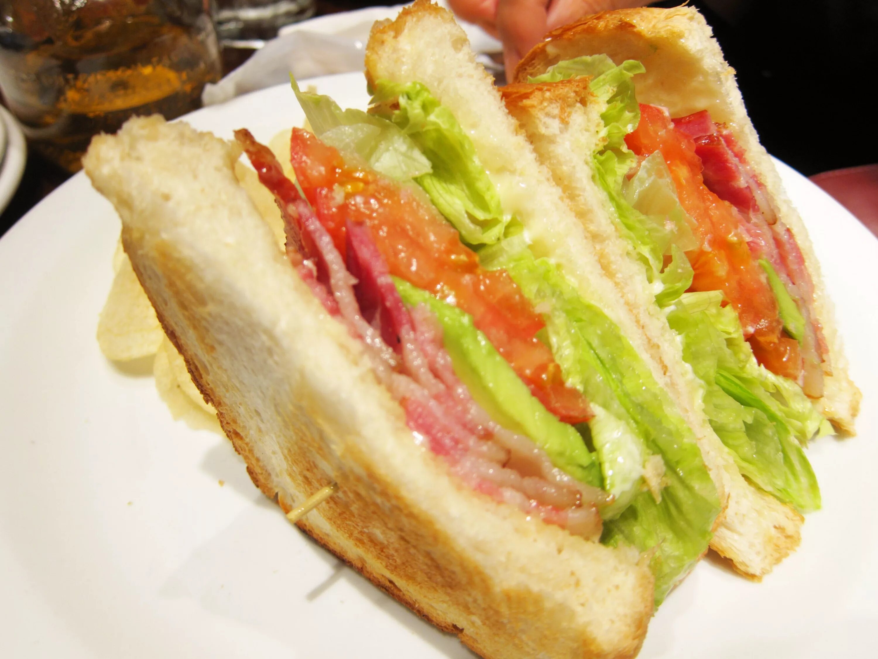 японский сэндвич. японский сэндвич с яйцом. суши сэндвич. японский яичный сэндвич. бутерброды в японии.