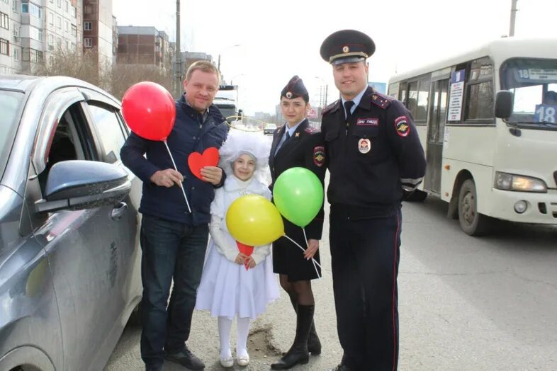 Сотрудники ДПС города Барнаула. ГИБДД Барнаул. ГАИ Жуковский. Госавтоинспекция Алтайского края сообщает дети на дороге. Сайт гибдд барнаул