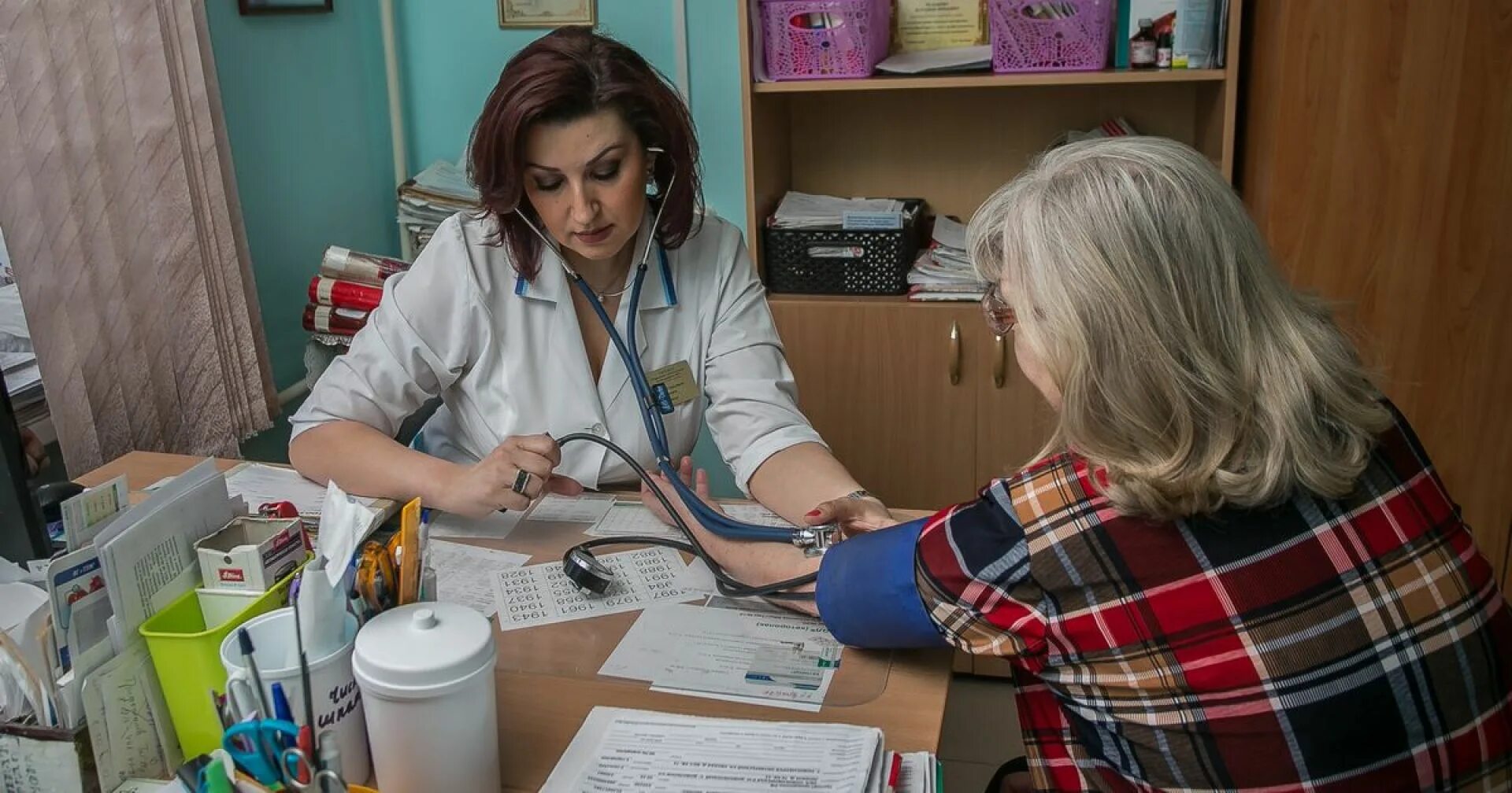 Медсестра в сельской местности. Фельдшер на фапе. Профилактические мероприятия на фапе. Прием фельдшера на фапе. Врач фап.