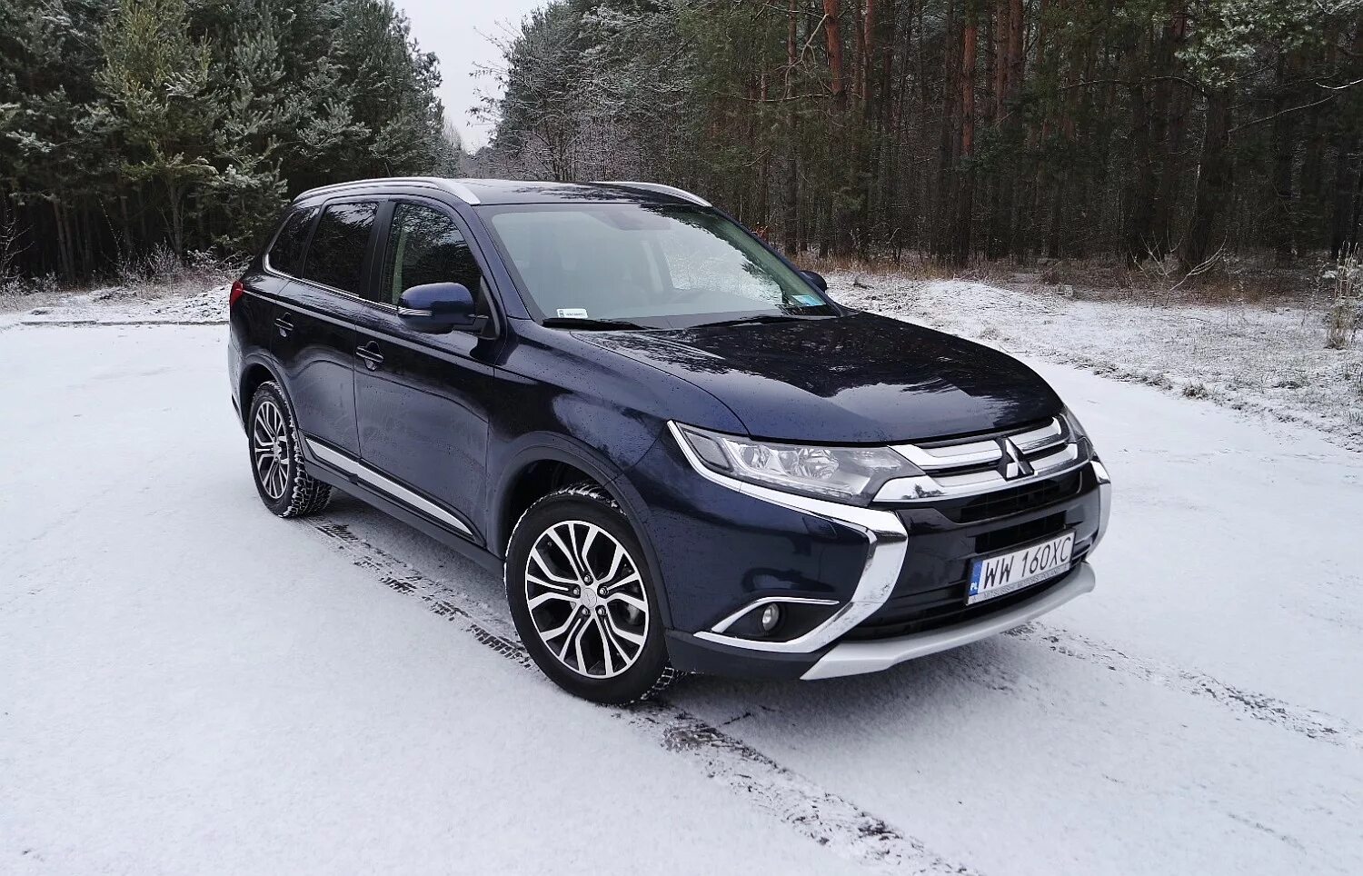 0 4wd xe. Аутлендер 3 2. 2. 0 4wd cvt. 2.