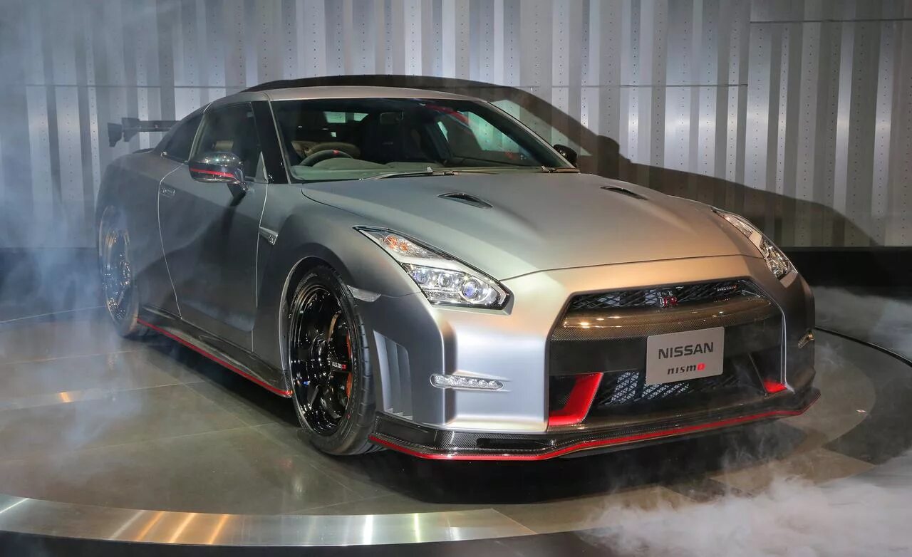 Стоит гтр. Ниссан гтр р35. nissan gtr nismo. ниссан гтр нисмо. ниссан гтр 1200 л.с.