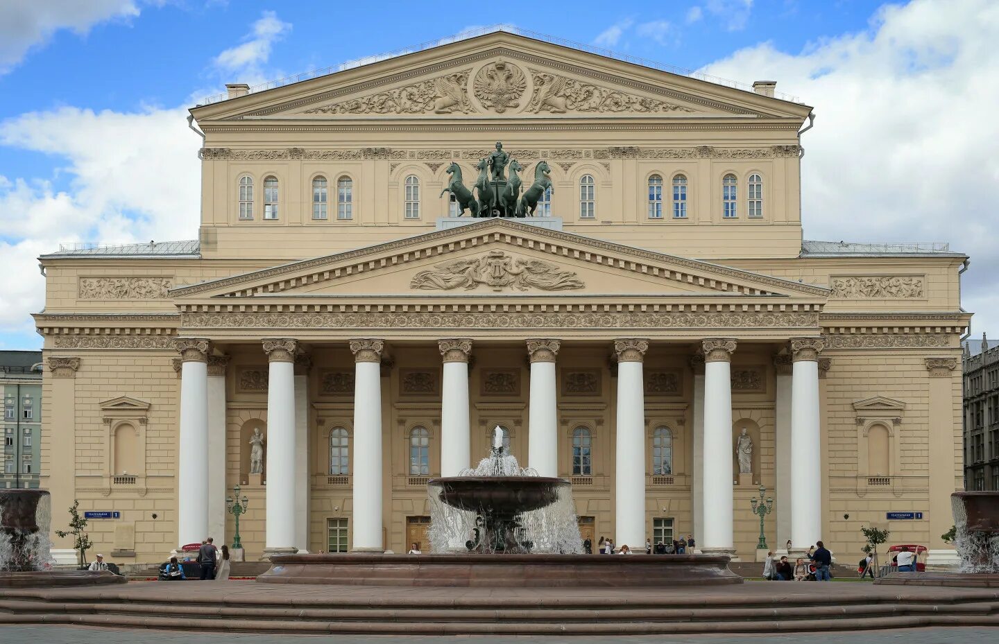 Михайлов, о. Государственный академический большой театр россии. Театр оперы и балета москва. Большой театр. Большой театр оперы и балета в москве.