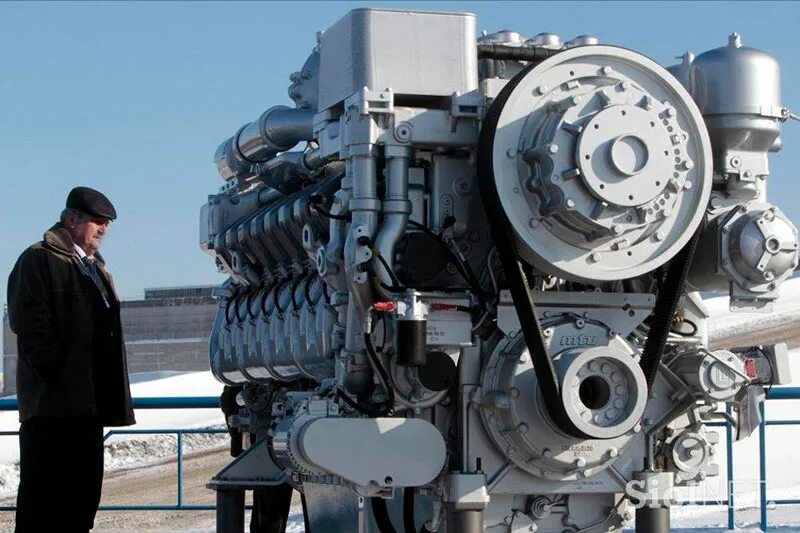 Белаз-75710 самосвал. Двигатель белаза 450 тонн. Tatra v8 двигатель. Двигатель татра 148. Самосвал двигатель.