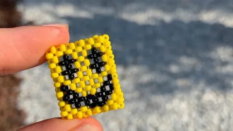 Смайлик из бисера