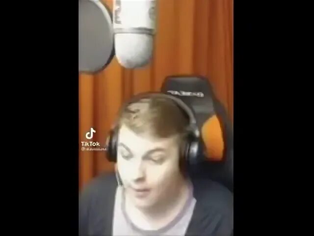 Лев коробков