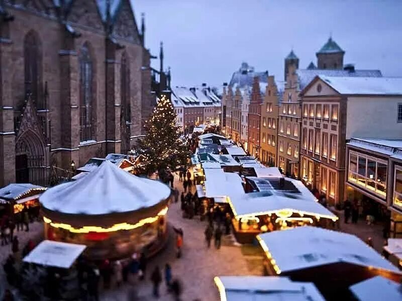 Оснабрюк германия. Оснабрюк. Osnabrück Германия. Город Оснабрюк. Ночной Оснабрюк.