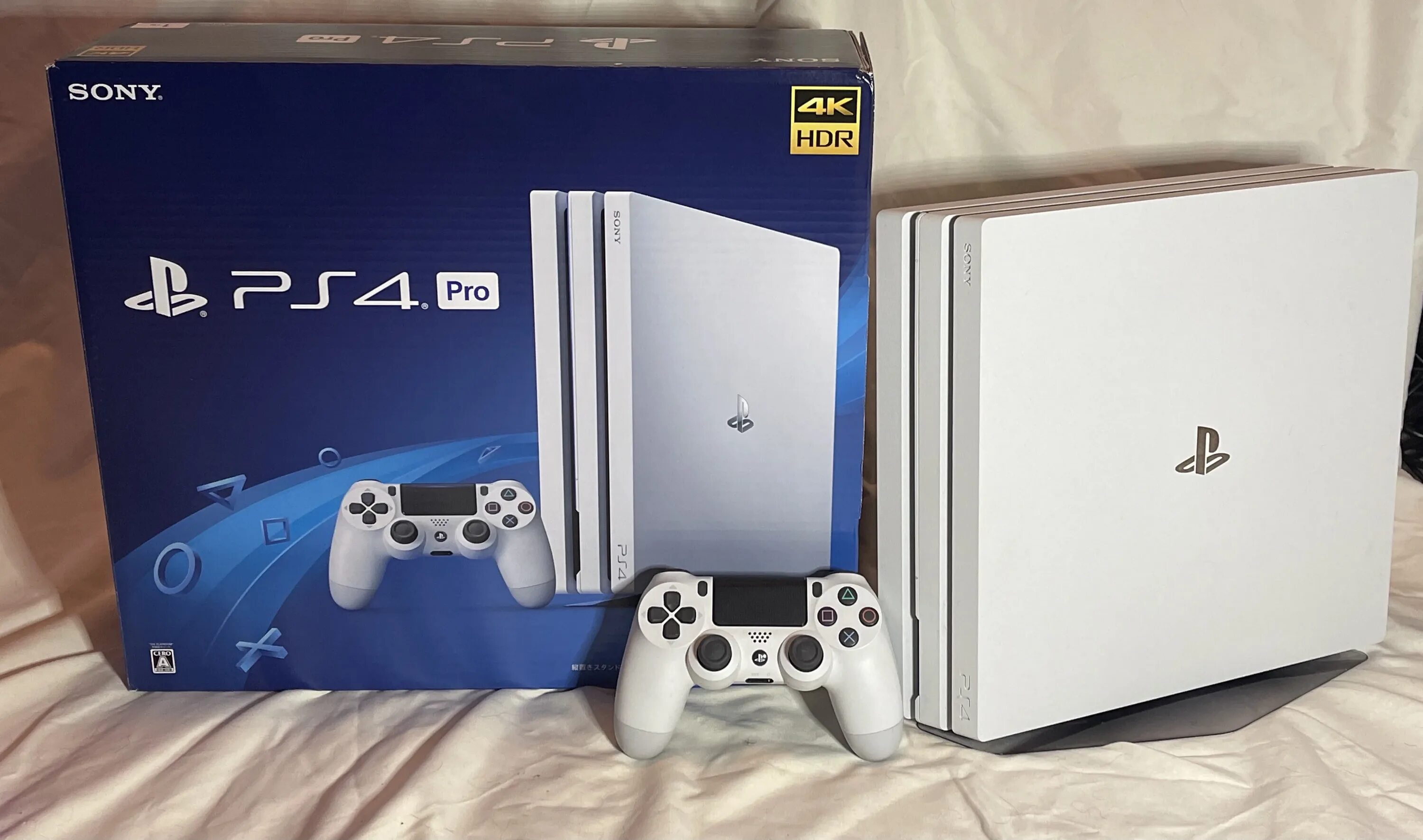 Плейстейшен 4 белый цвет. PLAYSTATION 4 Pro White. PLAYSTATION 4 Slim белая. Ps4 Pro 1 TB 2018 White Edition. PLAYSTATION 4 Pro White photo.